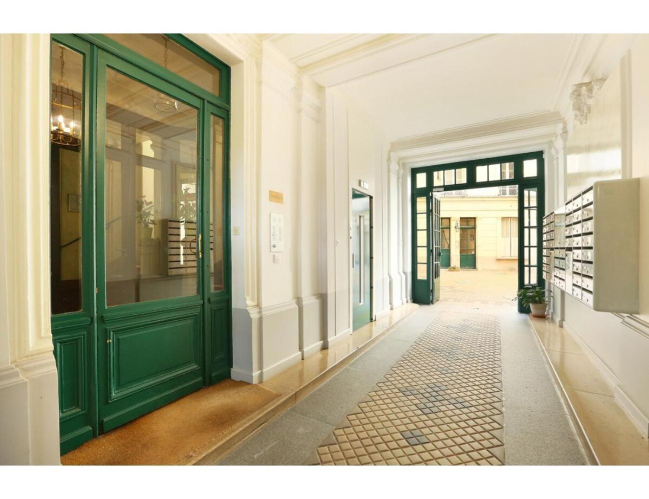 Splendide appartement Champ de Mars - Tour Eiffel  Paris Extérieur photo